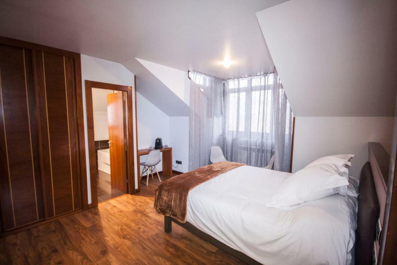 Hospedium Hotel La Casona Del Conde Norena Екстер'єр фото