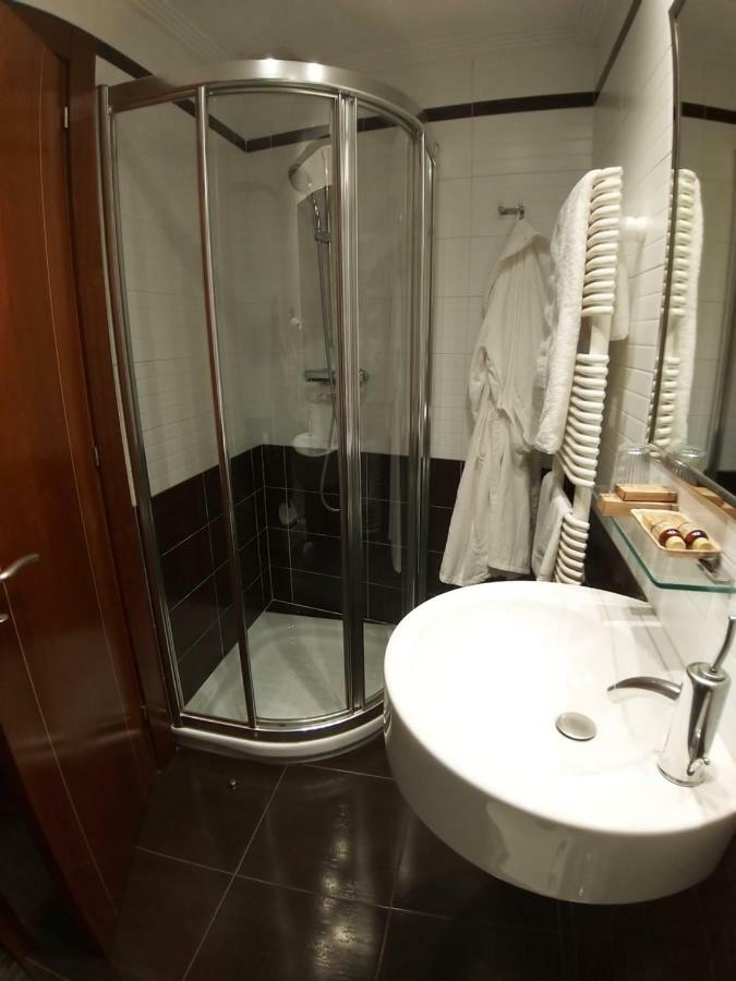 Hospedium Hotel La Casona Del Conde Norena Екстер'єр фото